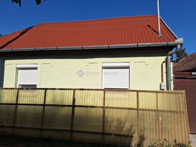 Eladó családi ház, Kecskeméten 21 M Ft, 3 szobás