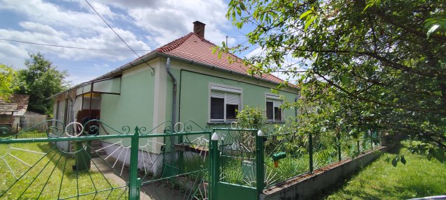 Eladó családi ház, Mihályfán 23.9 M Ft, 2+1 szobás