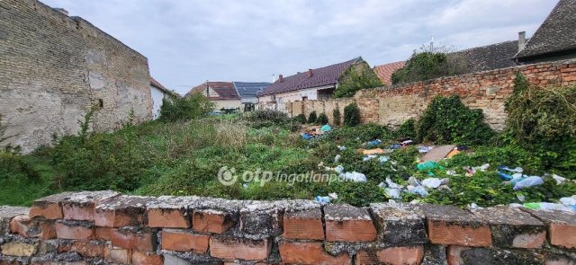 Eladó telek, Győrött 24 M Ft / költözzbe.hu