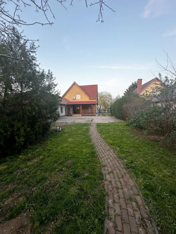 Eladó családi ház, Debrecenben 115 M Ft, 6 szobás