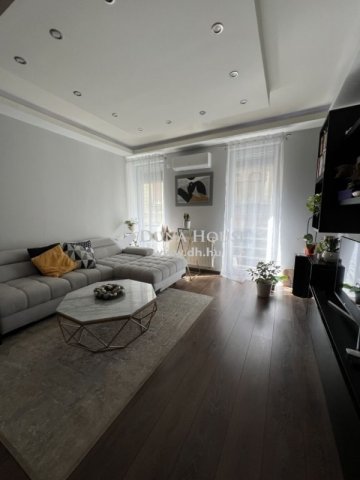 Eladó téglalakás, Budapesten, VI. kerületben 83.99 M Ft