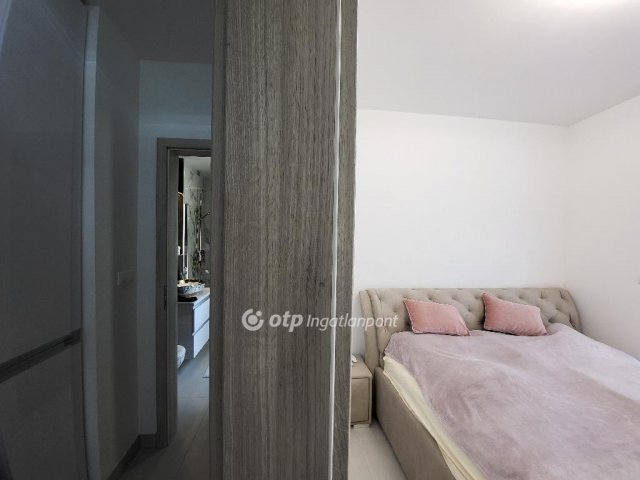 Eladó téglalakás, Balatonlelleén 99.9 M Ft, 3 szobás