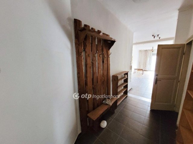 Eladó téglalakás, Budapesten, II. kerületben 124.2 M Ft