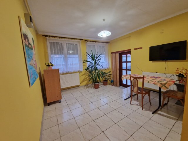 Eladó családi ház, Csörnyeföldön 15.9 M Ft, 3 szobás