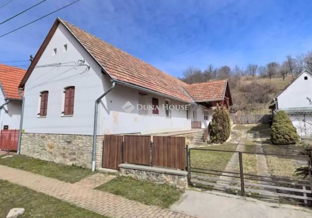 Eladó családi ház, Óbányán 40.9 M Ft, 3 szobás
