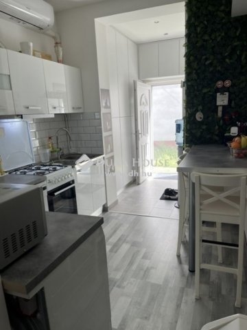 Eladó téglalakás, Budapesten, IV. kerületben 58 M Ft, 2+1 szobás