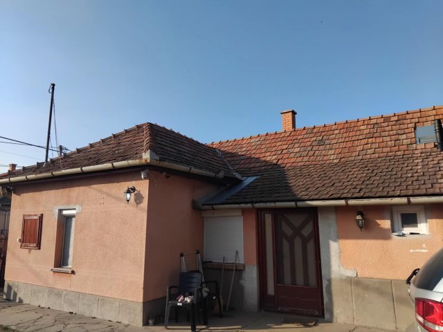 Eladó családi ház, Izsákon 29.9 M Ft, 3 szobás