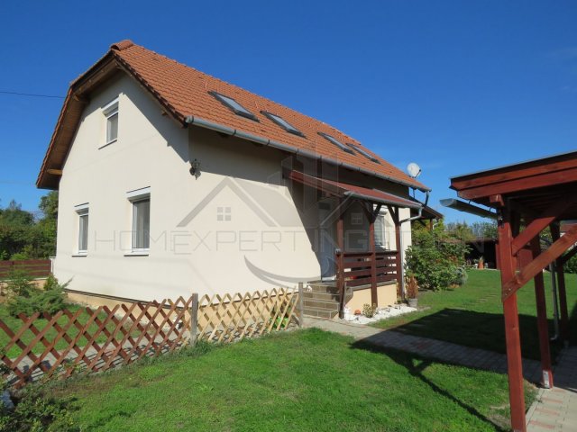 Eladó családi ház, Balatonudvariban 124.9 M Ft, 5 szobás