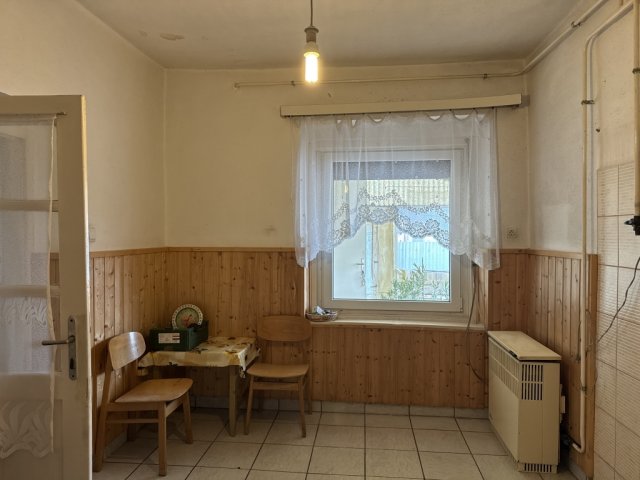 Eladó családi ház, Jászkisérén 7.9 M Ft, 2 szobás