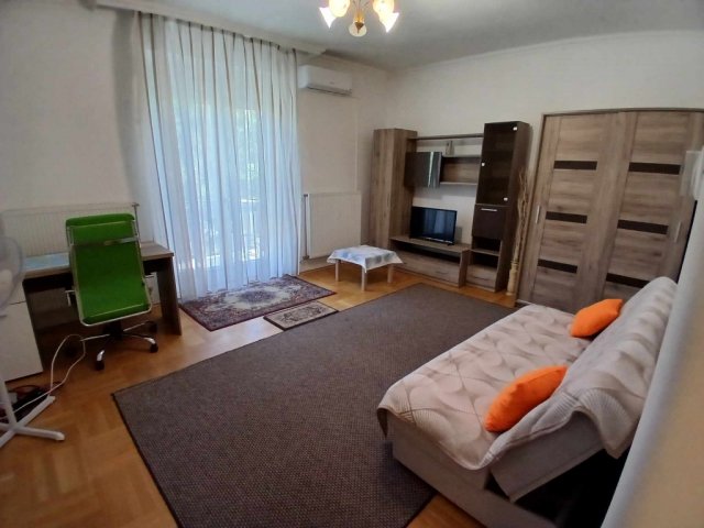 Kiadó téglalakás, albérlet, Debrecenben 260 E Ft / hó, 2 szobás