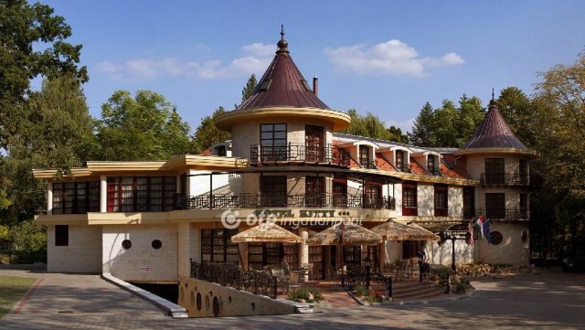 Eladó hotel, Miskolcon, Iglói utcában 1350 M Ft