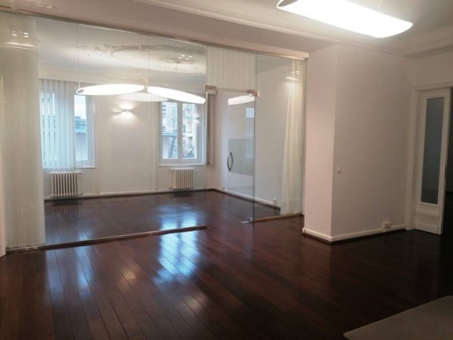 Kiadó iroda, Budapesten, II. kerületben 760 E Ft / hó, 5 szobás