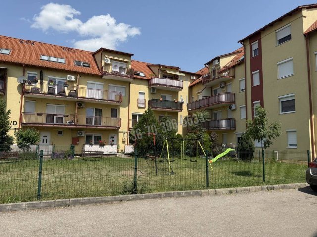 Eladó téglalakás, Hatvanban 47.5 M Ft, 3 szobás