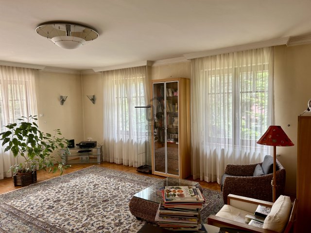 Eladó családi ház, Budapesten, II. kerületben 275 M Ft, 6 szobás