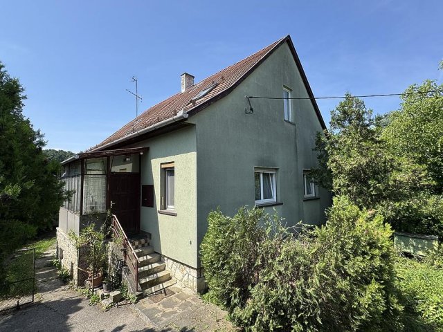 Eladó családi ház, Budakalászon 115 M Ft, 5 szobás