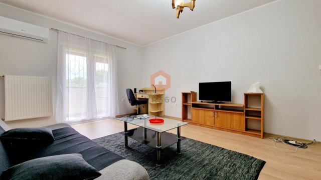 Eladó panellakás, Pécsett 45 M Ft, 2 szobás