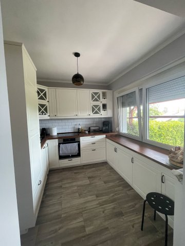 Eladó családi ház, Balatonalmádiban 225 M Ft, 6 szobás