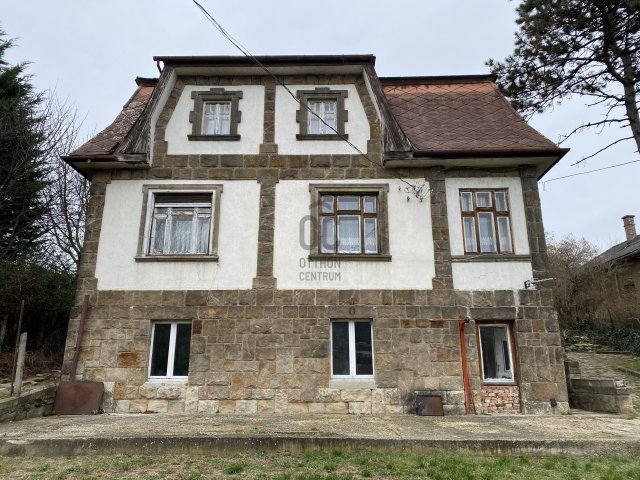Eladó családi ház, Budapesten, III. kerületben 245 M Ft