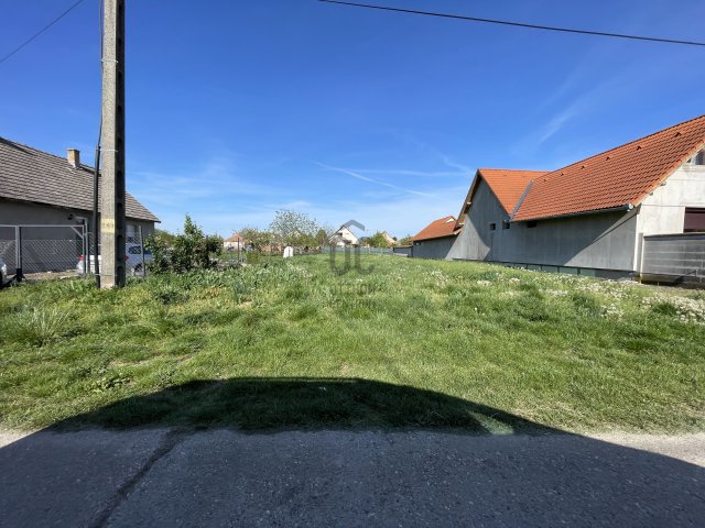 Eladó telek, Decsen 3.9 M Ft / költözzbe.hu
