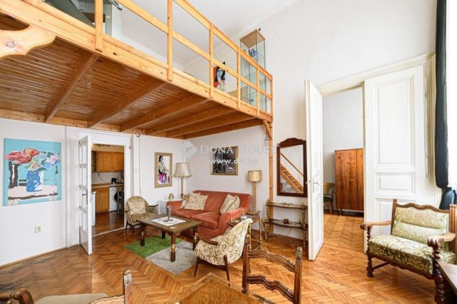 Eladó téglalakás, Budapesten, VI. kerületben 84.9 M Ft, 2 szobás