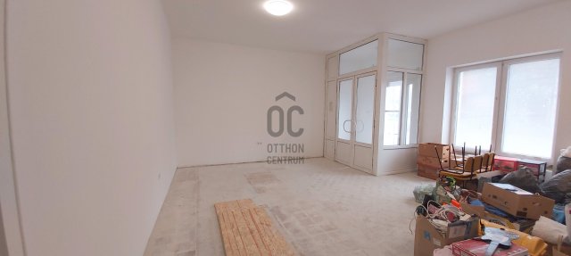 Eladó családi ház, Pécsett 105 M Ft, 5 szobás