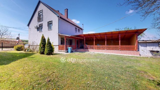 Eladó családi ház, Alsóvadászon 32.5 M Ft, 5+1 szobás