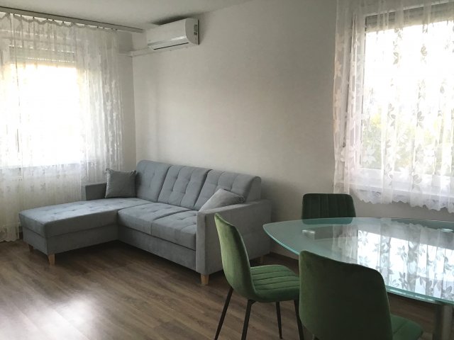 Kiadó panellakás, albérlet, Budapesten, IV. kerületben, 2 szobás