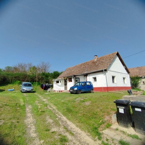Eladó családi ház, Pándon 34.5 M Ft, 5 szobás