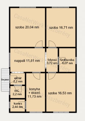 Eladó családi ház, Újszászon 19.5 M Ft, 4 szobás