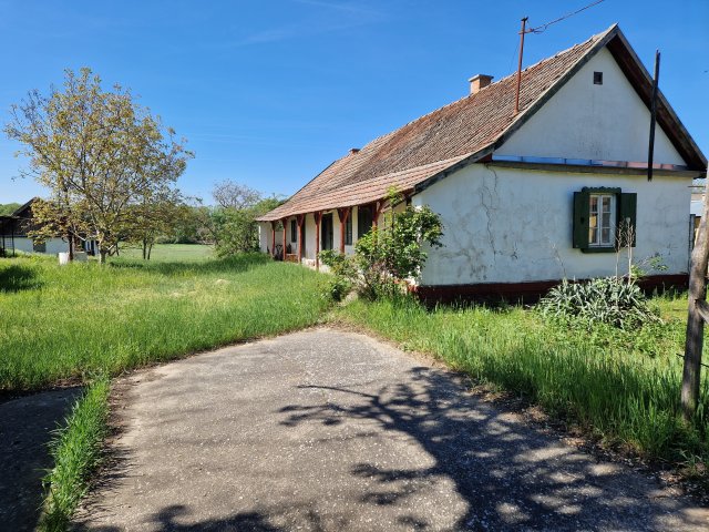 Eladó családi ház, Tápióbicskén 26.99 M Ft, 5 szobás