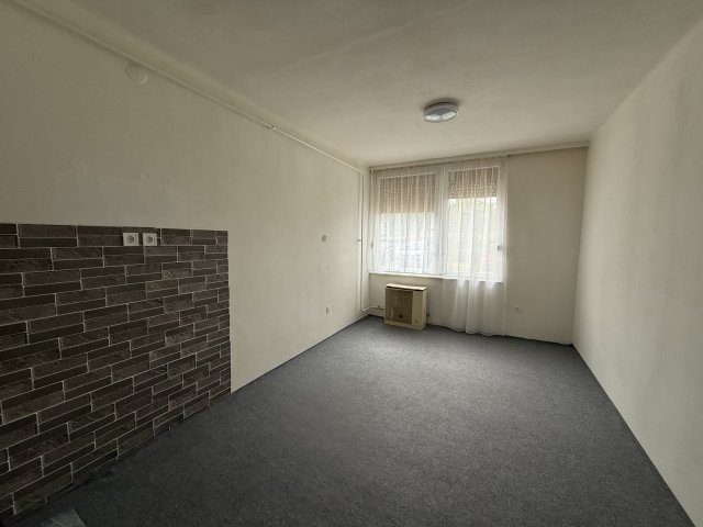Kiadó téglalakás, albérlet, Nyíregyházán, Vasvári Pál utcában