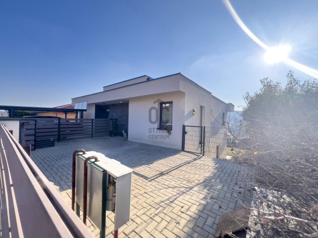 Kiadó ikerház, albérlet, Nagykovácsiban 564 E Ft / hó, 4 szobás
