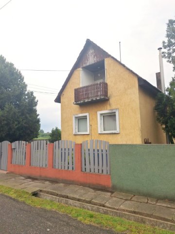 Eladó családi ház, Dunavarsányban 69.9 M Ft, 4 szobás