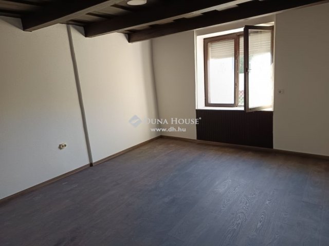 Eladó családi ház, Tápióságon 19.9 M Ft, 3 szobás