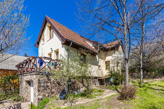 Eladó családi ház, Veresegyházon 140 M Ft, 5 szobás