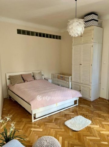 Eladó téglalakás, Budapesten, II. kerületben 141 M Ft, 3 szobás