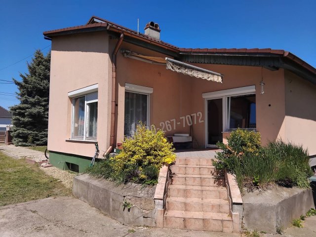 Eladó családi ház, Gyömrőn 129.99 M Ft, 4 szobás