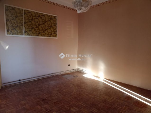 Eladó családi ház, Zalaegerszegen 75 M Ft, 4 szobás