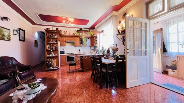 Eladó családi ház, Budapesten, XXI. kerületben 89.8 M Ft