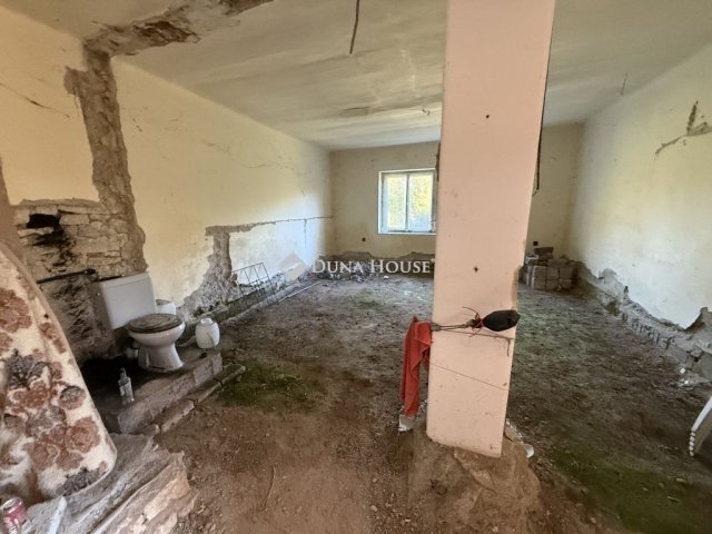Eladó családi ház, Tokajban 35 M Ft, 1 szobás