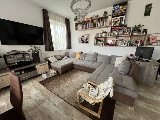Eladó téglalakás, Budapesten, IV. kerületben 99.9 M Ft