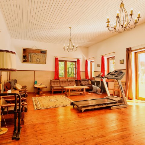 Eladó családi ház, Szentendrén 259.9 M Ft, 5 szobás