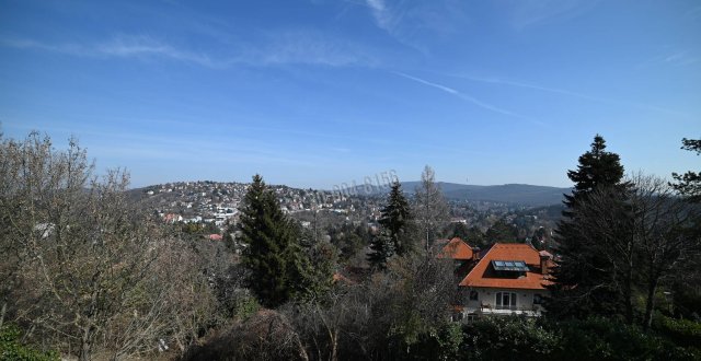 Eladó családi ház, Budapesten, II. kerületben 399 M Ft, 7 szobás