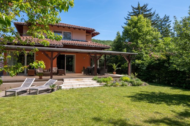Kiadó családi ház, albérlet, Remeteszőlősön 1131 E Ft / hó