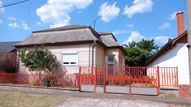 Eladó családi ház, Pásztón 29.8 M Ft, 3 szobás