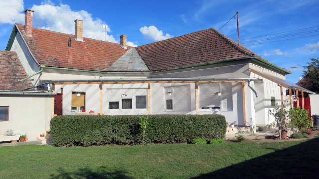 Eladó családi ház, Hercegszántón 32 M Ft, 4 szobás
