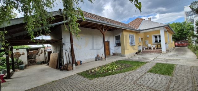 Eladó családi ház, Budapesten, XVIII. kerületben 97.9 M Ft