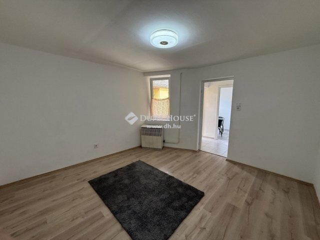 Eladó téglalakás, Budapesten, XIX. kerületben 45.9 M Ft