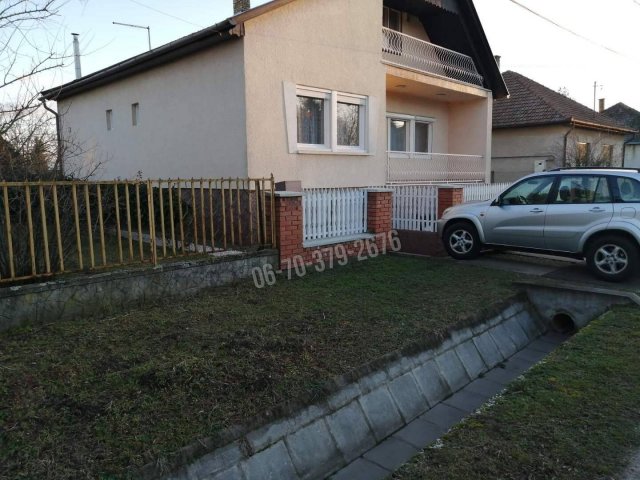 Eladó családi ház, Szentmártonkátán 49 M Ft, 3+1 szobás