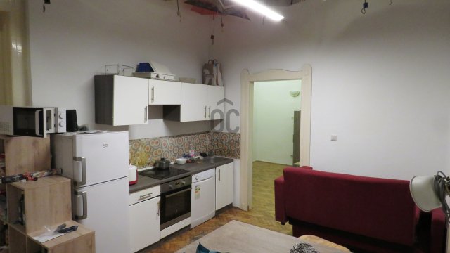 Eladó téglalakás, Budapesten, VII. kerületben 99 M Ft, 5 szobás